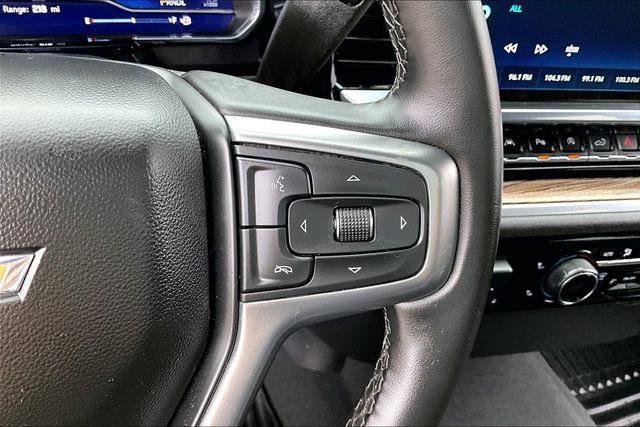 Used 2025 Chevrolet Silverado 1500 LT w/ Safety Package AWD/4WD image 11