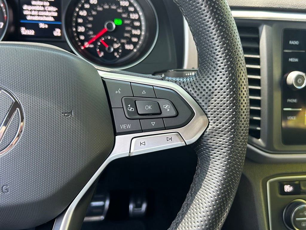 Used 2020 Volkswagen Atlas Cross Sport SE w/ Towing Package image 50