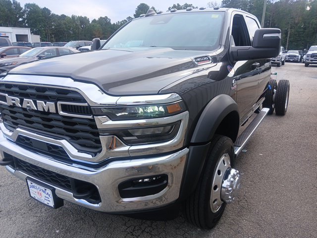 New 2027 RAM 4500 Tradesman w/ Chrome Appearance Group AWD/4WD image 8