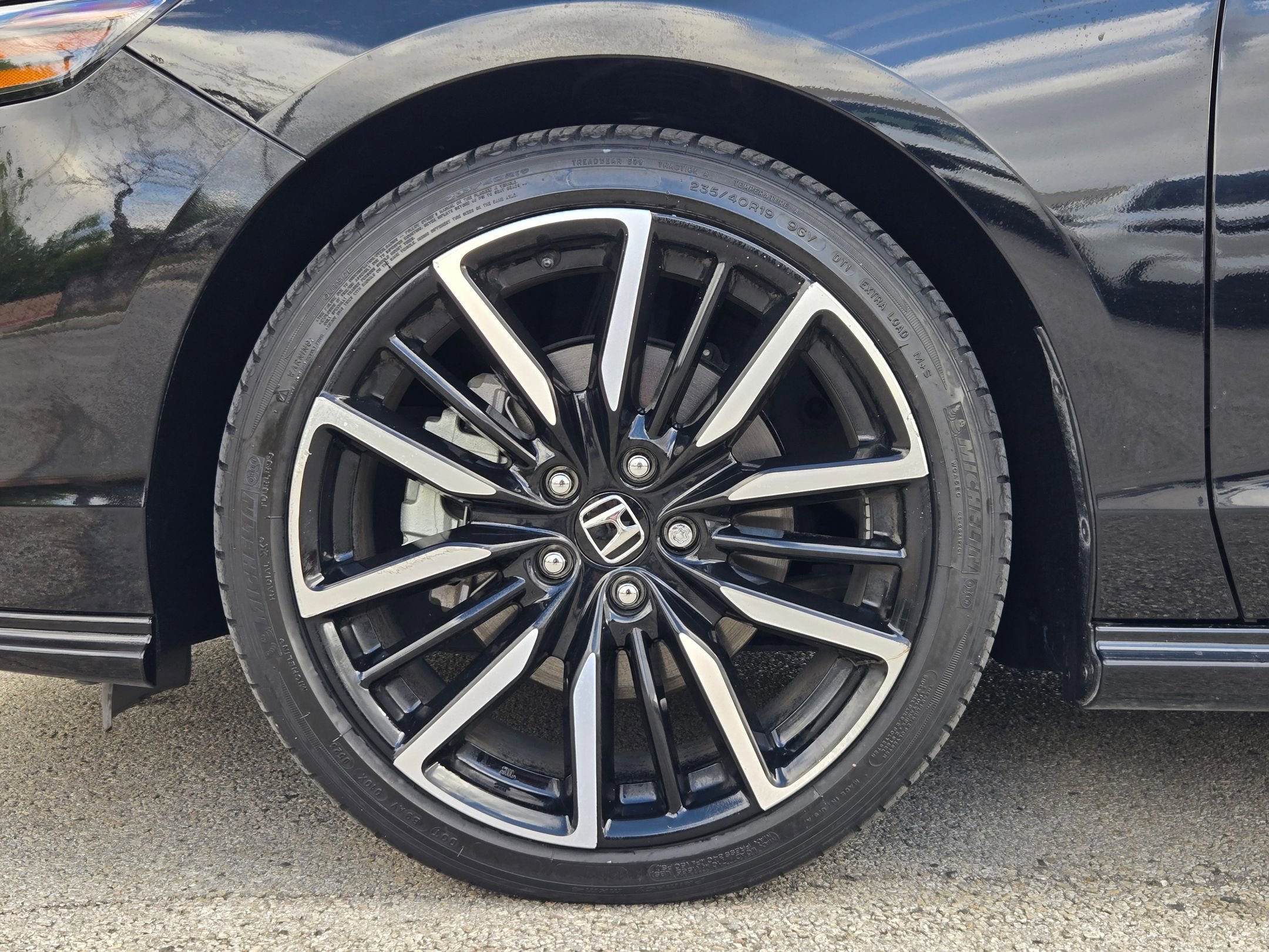 Used 2023 Honda Accord Touring image 31