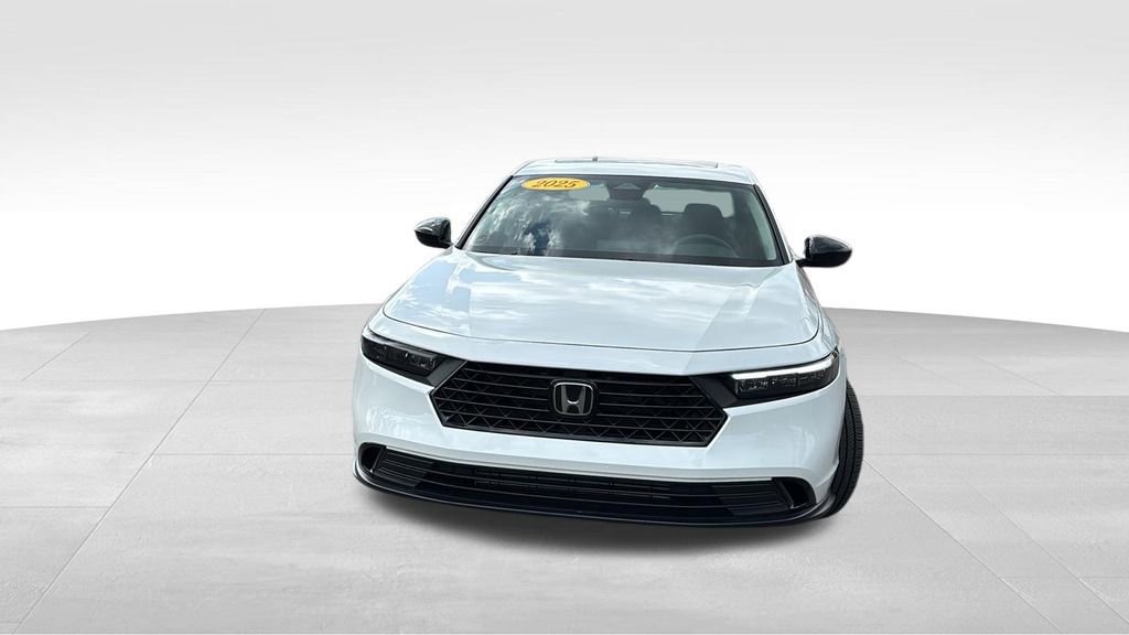 Certified 2025 Honda Accord SE image 2