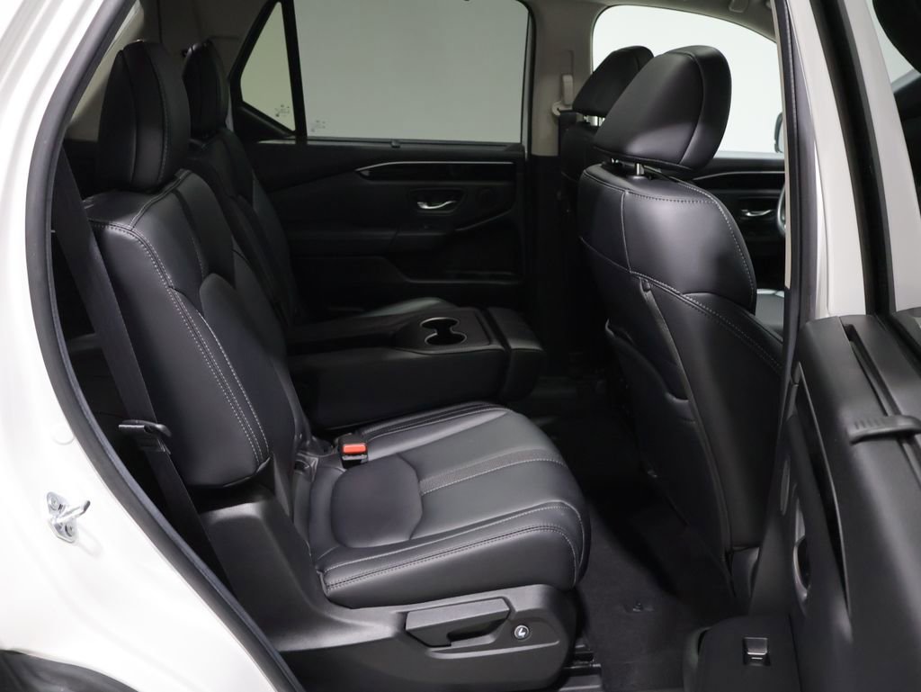 Used 2024 Honda Pilot Touring image 25