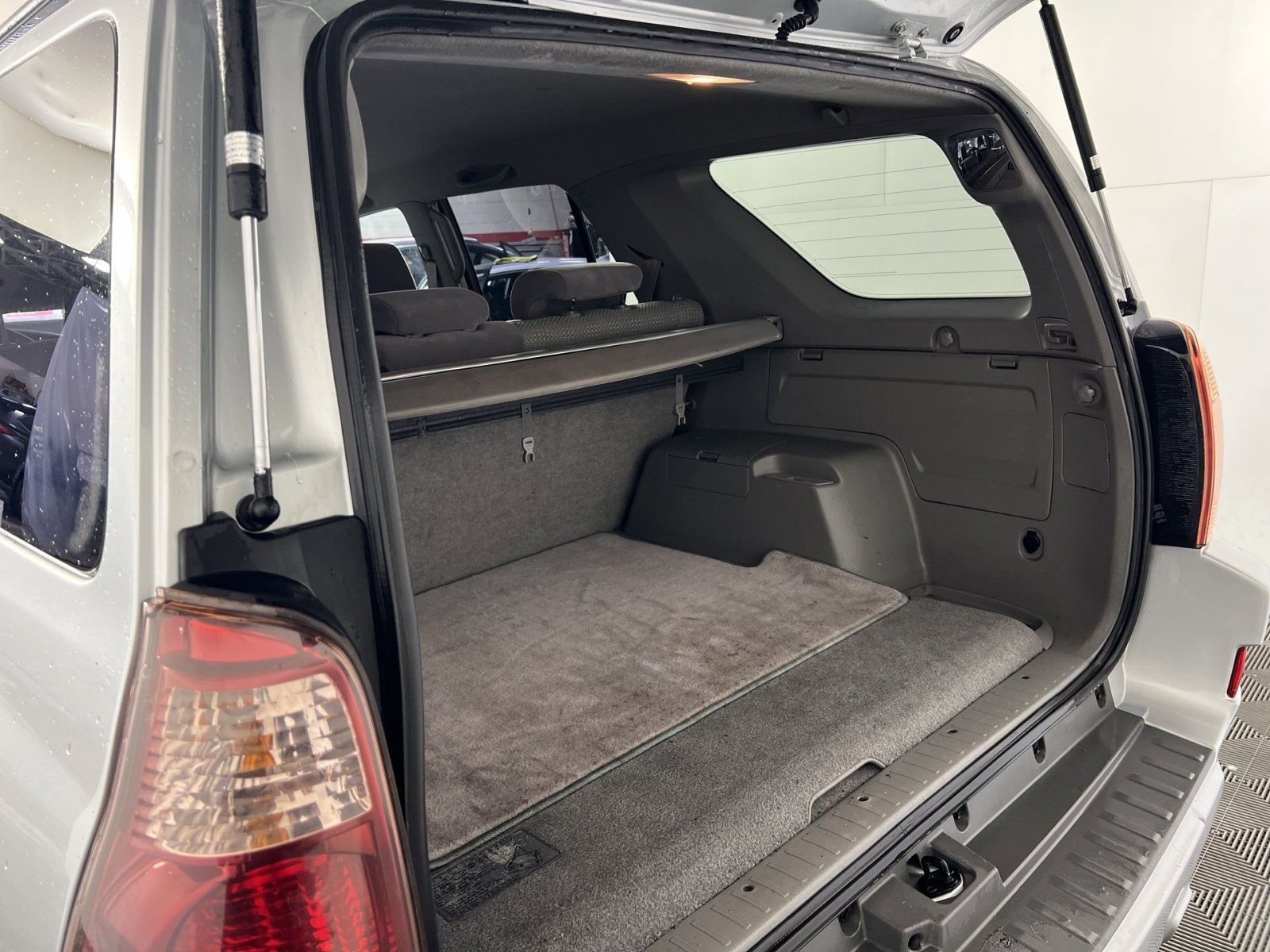 Used 2004 Toyota 4Runner SR5 image 23