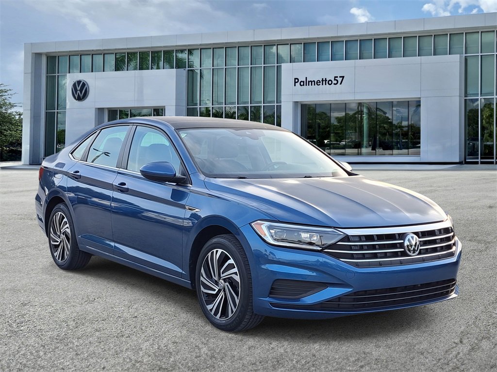 Used 2021 Volkswagen Jetta SEL image 3