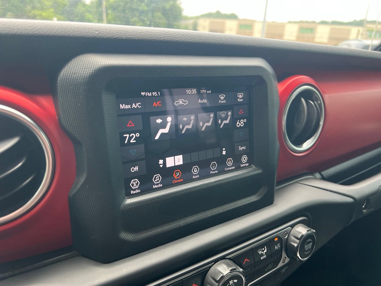Used 2020 Jeep Gladiator Rubicon AWD/4WD image 18