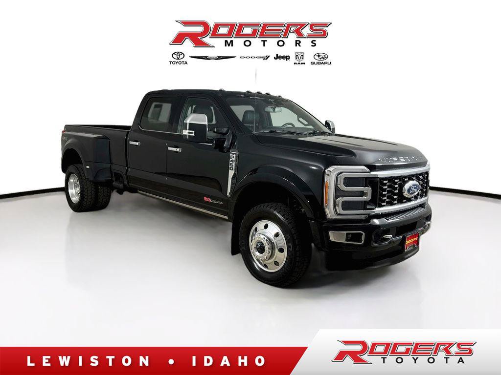 Used 2023 Ford F450 Platinum w/ Camper Package