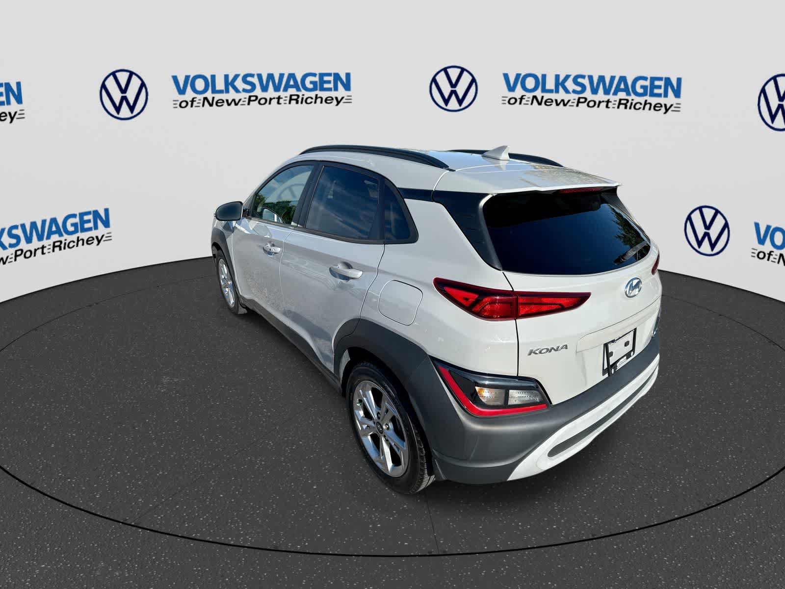 Used 2022 Hyundai Kona SEL FWD image 12