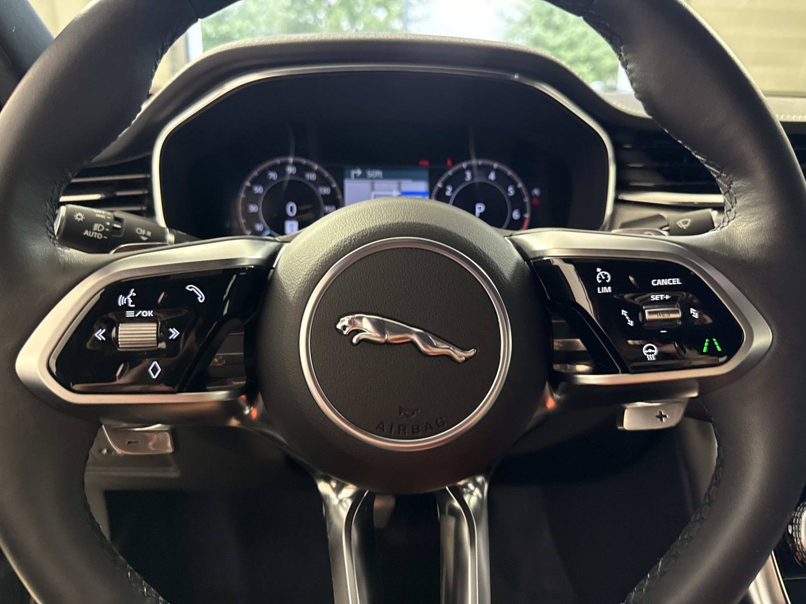 Certified 2024 Jaguar XF R-Dynamic SE AWD/4WD image 21