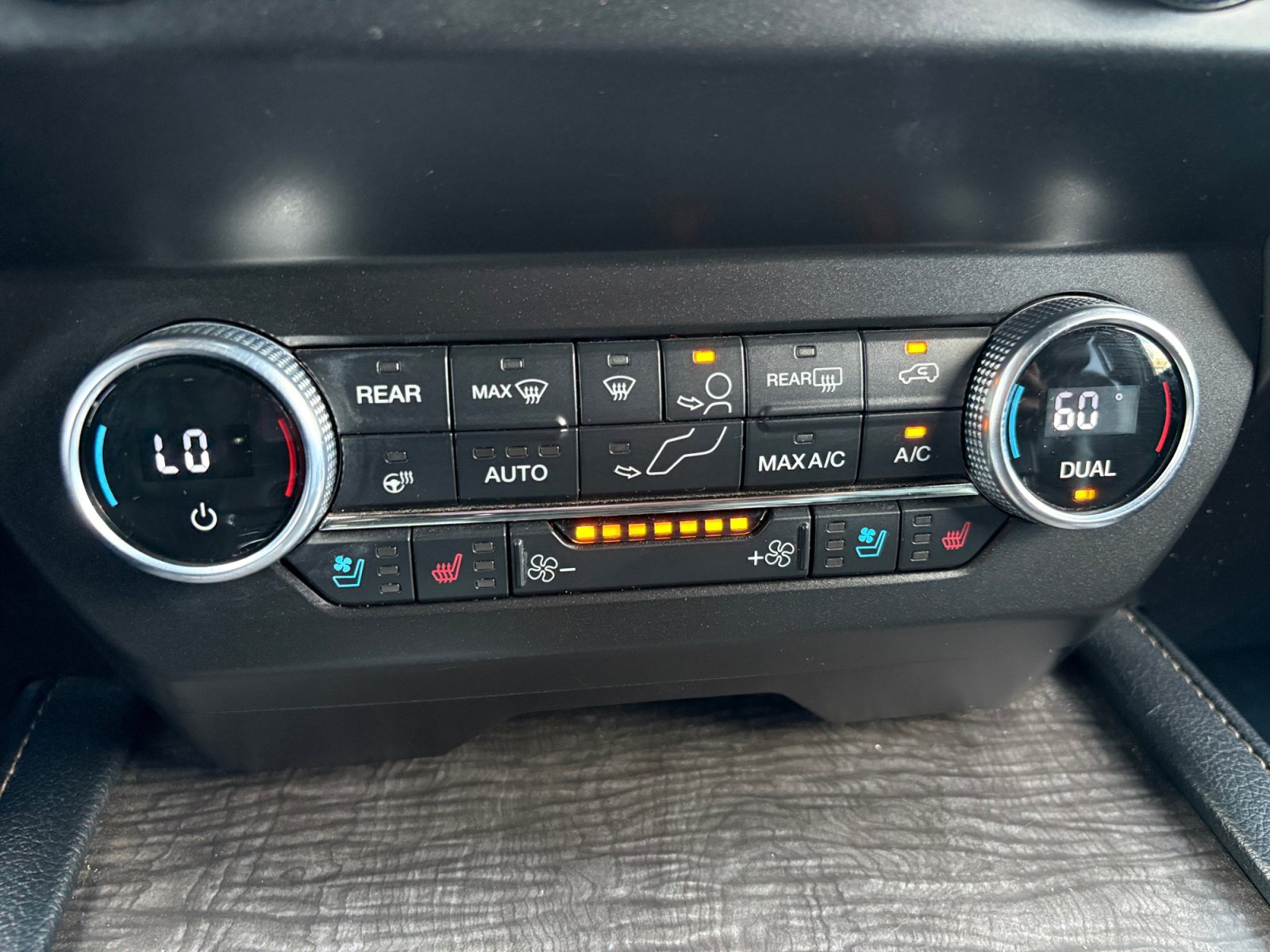 Used 2021 Ford Expedition Max Limited RWD image 18