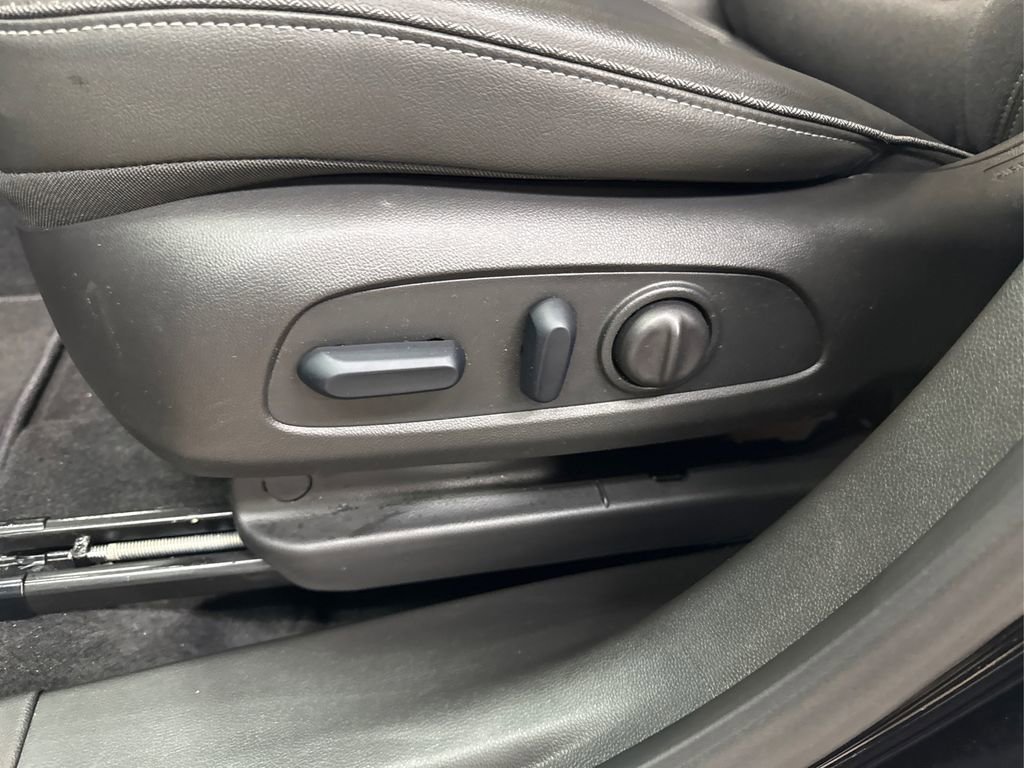 Used 2025 Buick Encore GX Preferred w/ Comfort Package image 36