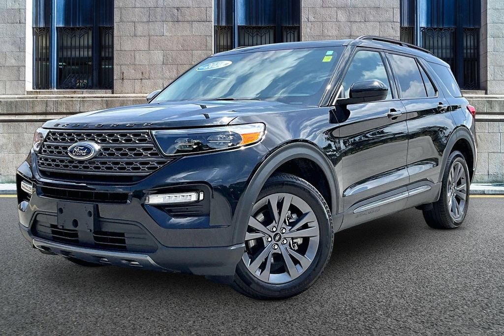 Certified 2024 Ford Explorer XLT w/ Equipment Group 202A AWD/4WD image 2