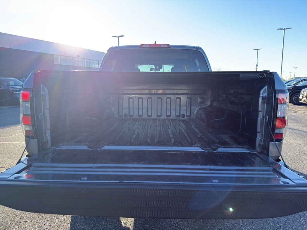 Certified 2024 Nissan Frontier SV image 8