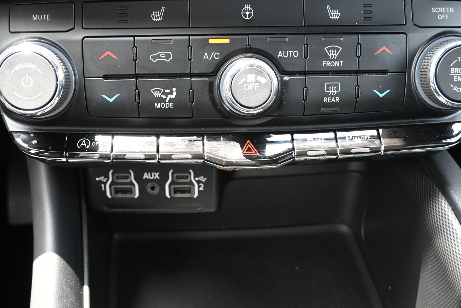 Used 2025 Dodge Durango GT RWD image 19