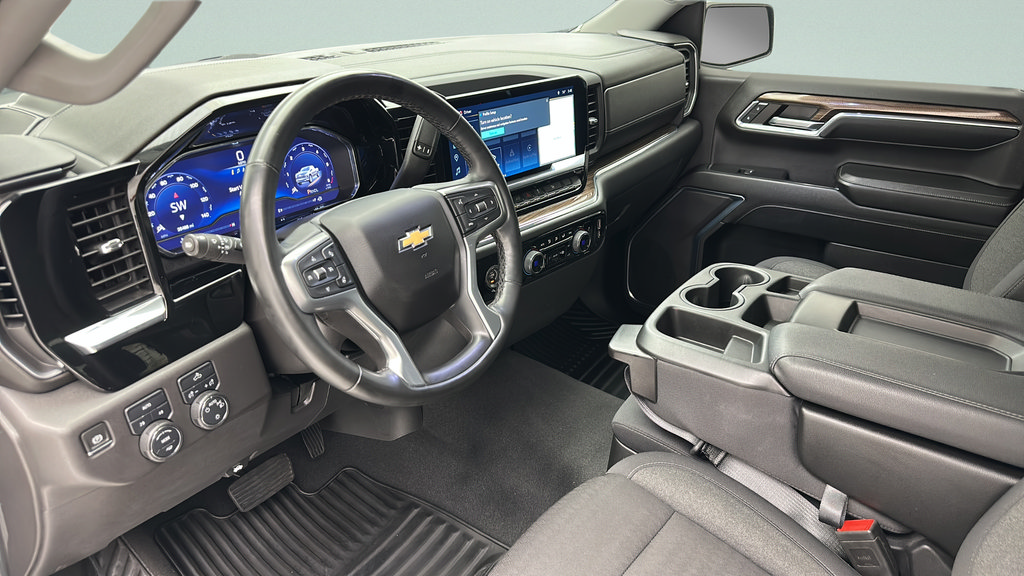 Used 2024 Chevrolet Silverado 1500 LT AWD/4WD image 13