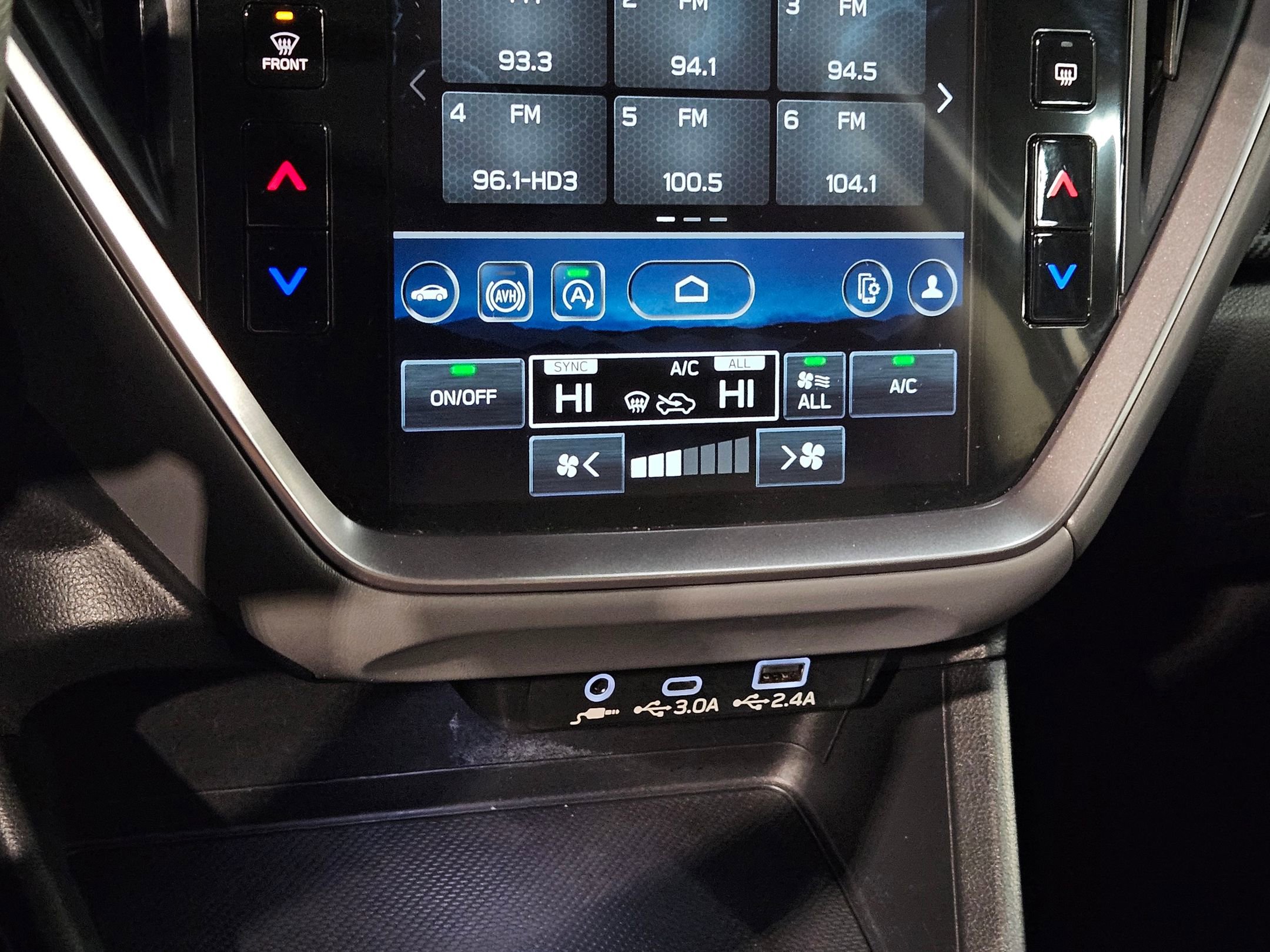 Used 2024 Subaru Crosstrek 2.0i Premium image 32