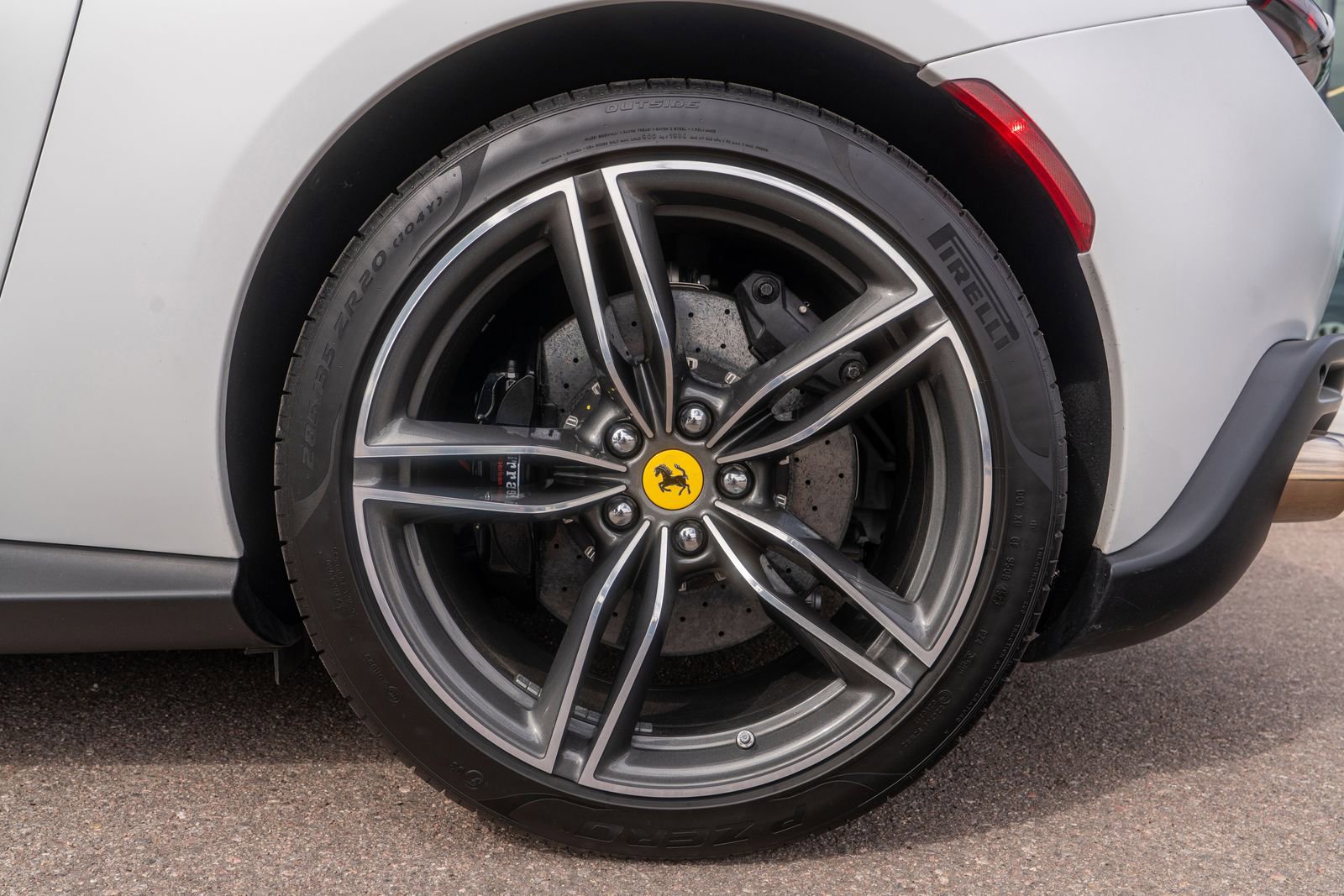 Used 2024 Ferrari Roma Spider image 11