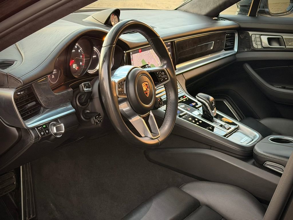 Used 2018 Porsche Panamera Turbo image 16
