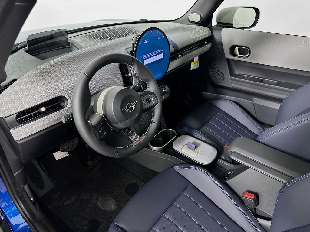 Certified 2025 MINI Cooper S image 9