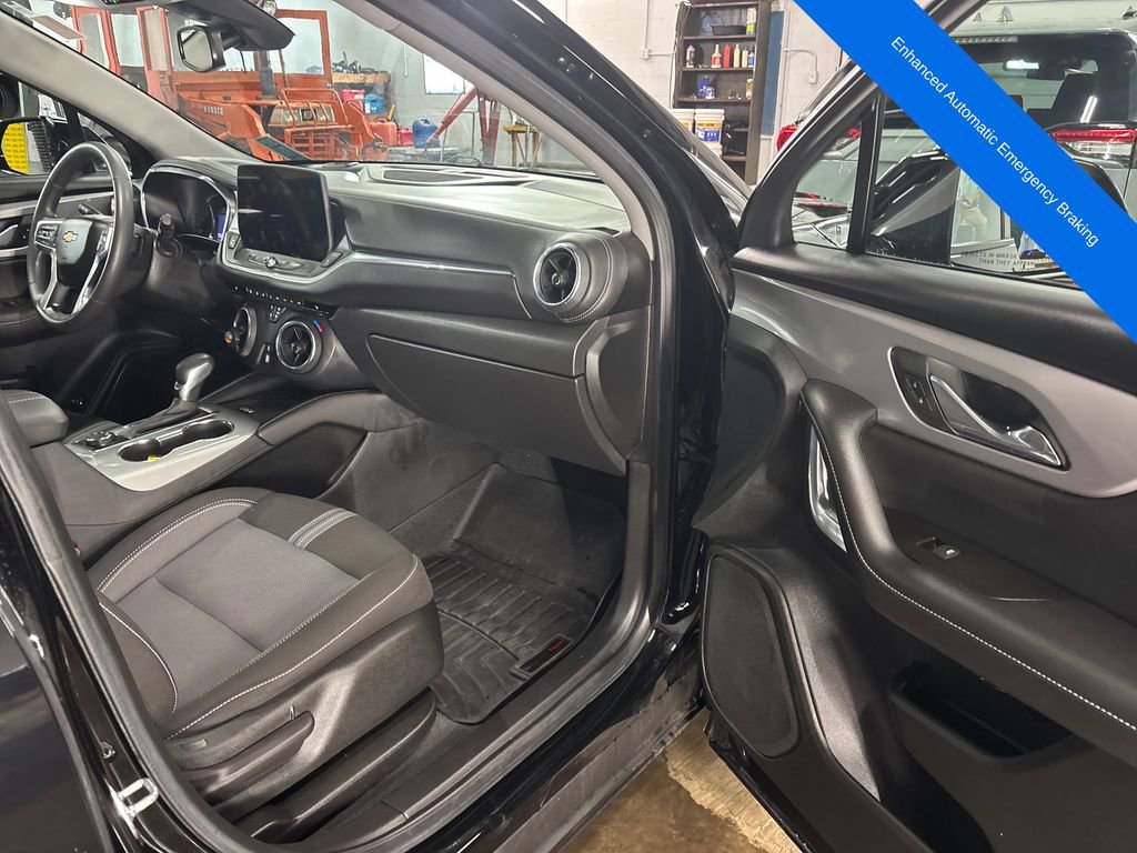 Used 2023 Chevrolet Blazer LT w/ Convenience Package image 15