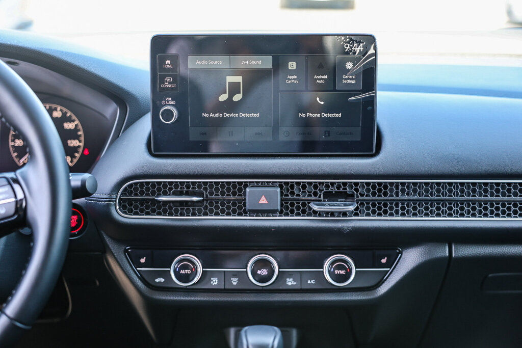 Used 2027 Honda HR-V EX-L image 3