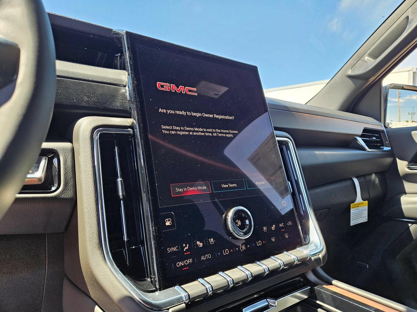 New 2026 GMC Yukon Denali AWD/4WD image 15