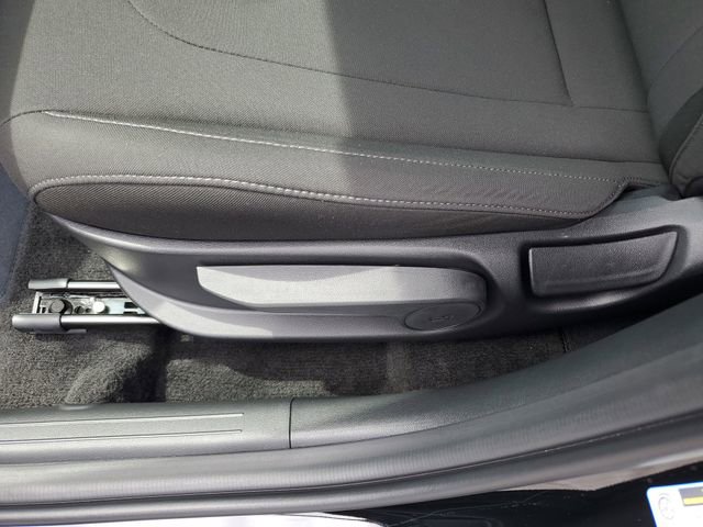 Certified 2025 Hyundai Elantra SEL FWD image 18