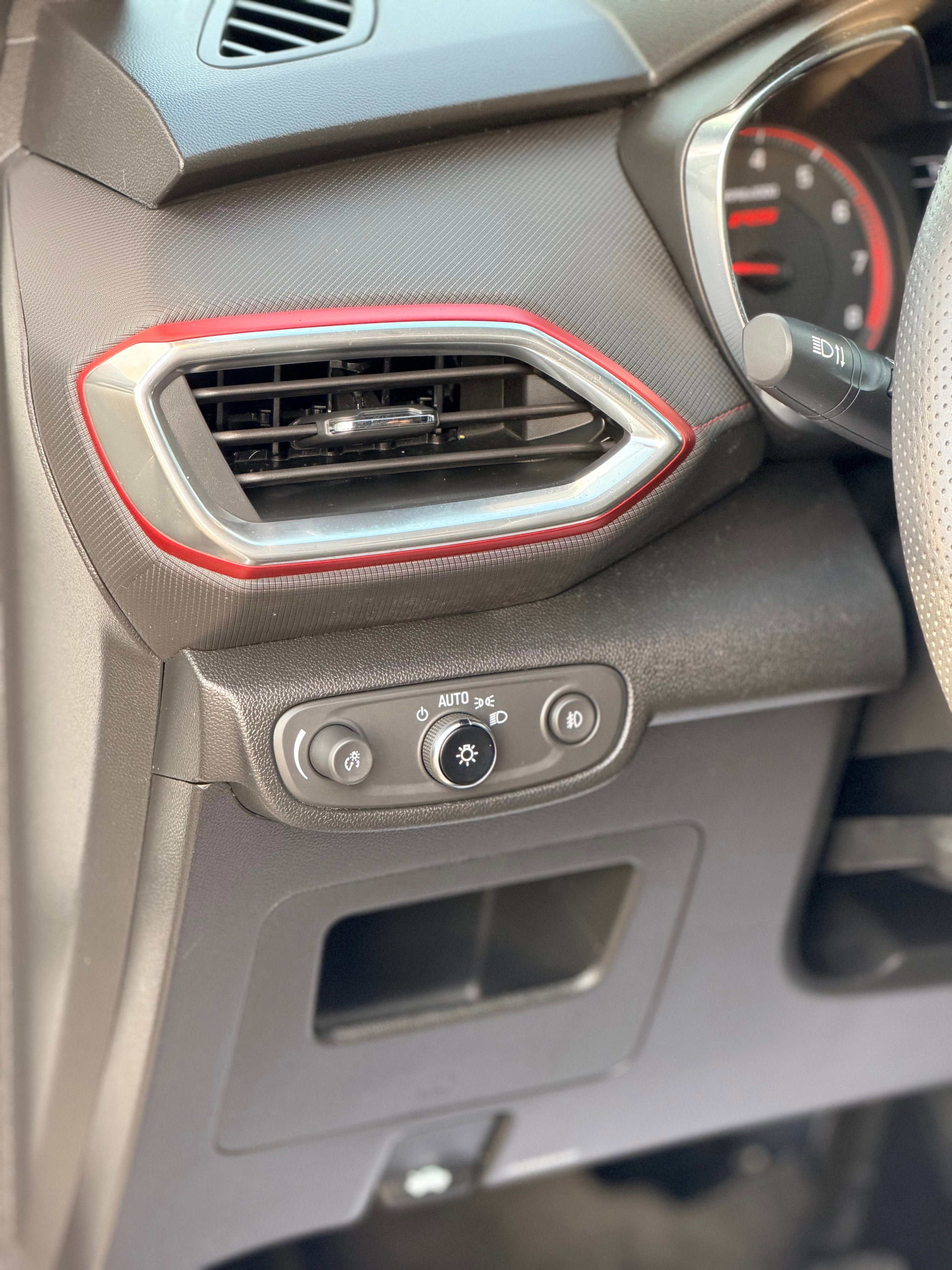 Used 2023 Chevrolet TrailBlazer RS w/ Convenience Package image 13