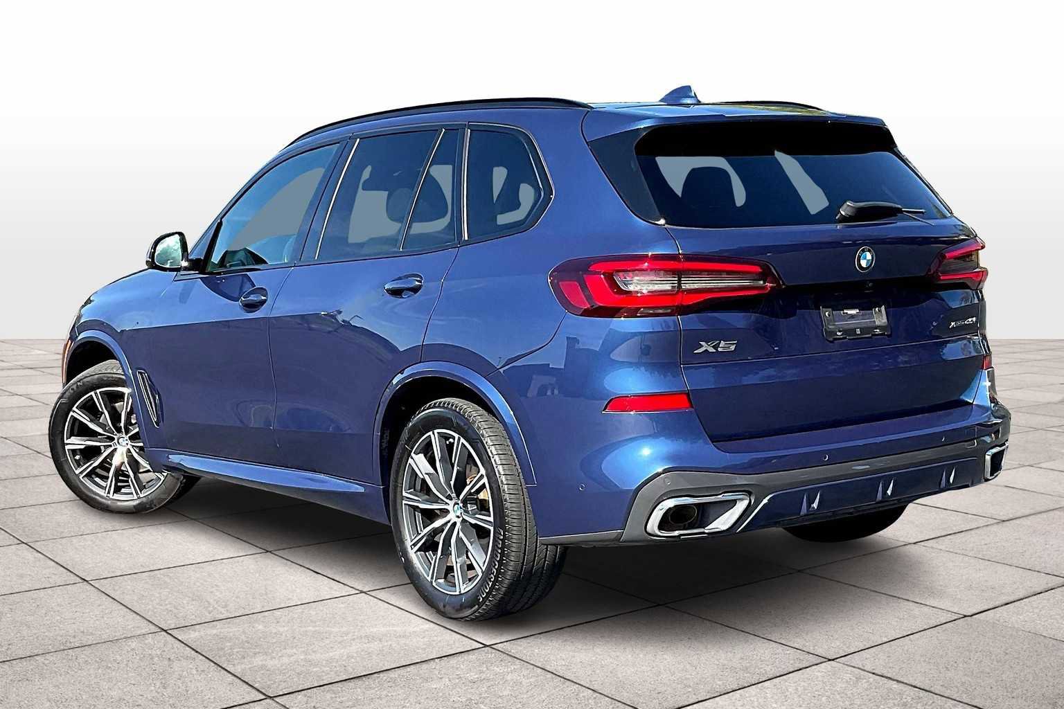 Used 2022 BMW X5 xDrive40i w/ M Sport Package image 15