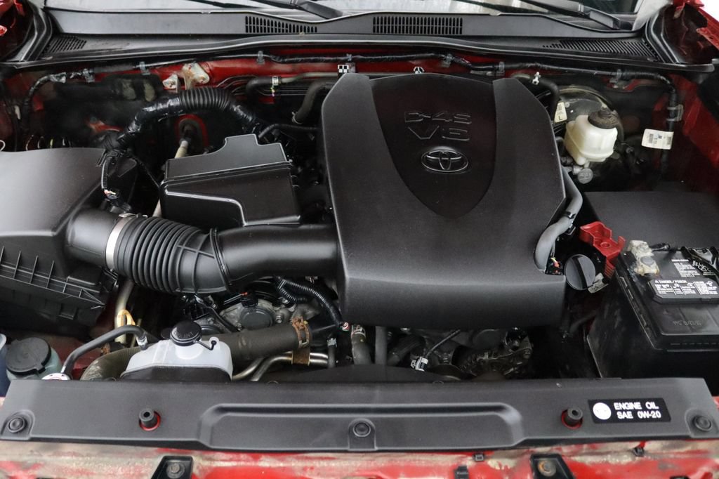 Used 2019 Toyota Tacoma SR5 AWD/4WD image 31