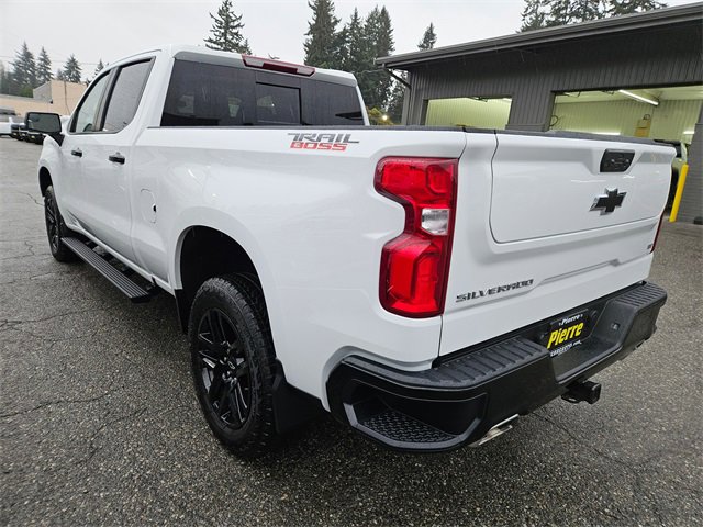 Used 2025 Chevrolet Silverado 1500 LT Trail Boss w/ Convenience Package II image 6