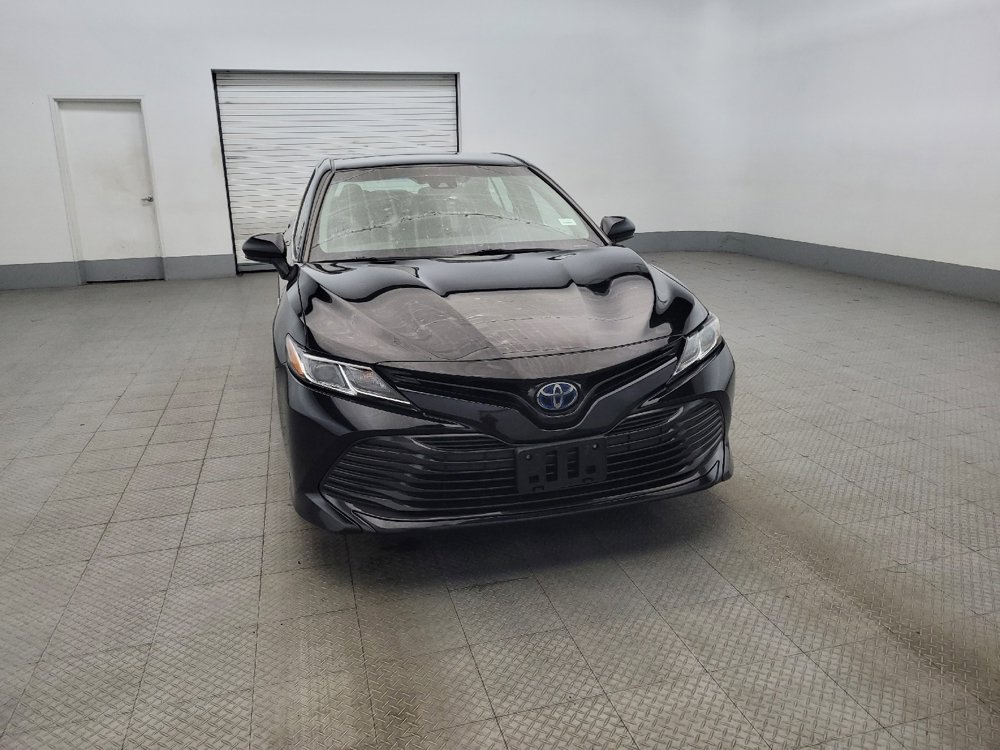Used 2018 Toyota Camry LE image 14