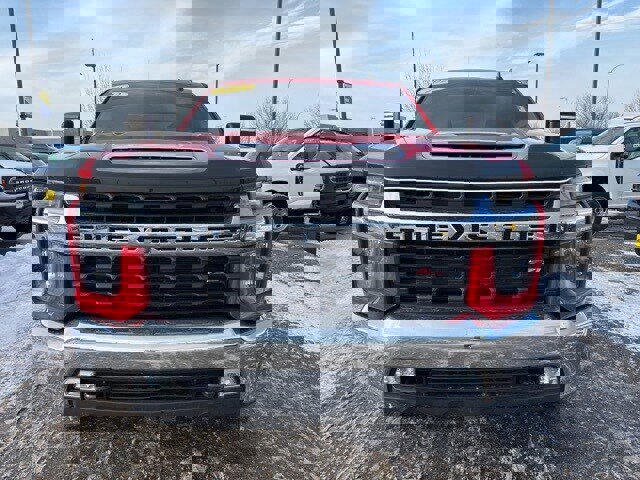 Used 2022 Chevrolet Silverado 2500 LT w/ Convenience Package image 2