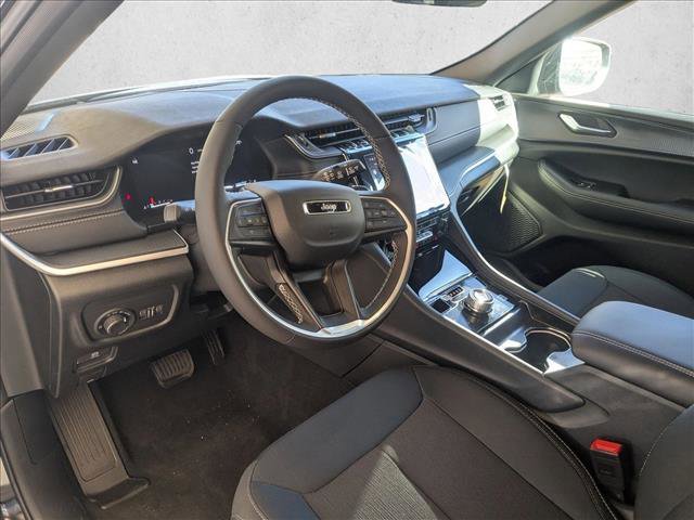 New 2025 Jeep Grand Cherokee L Laredo w/ Luxury Tech Group I image 3