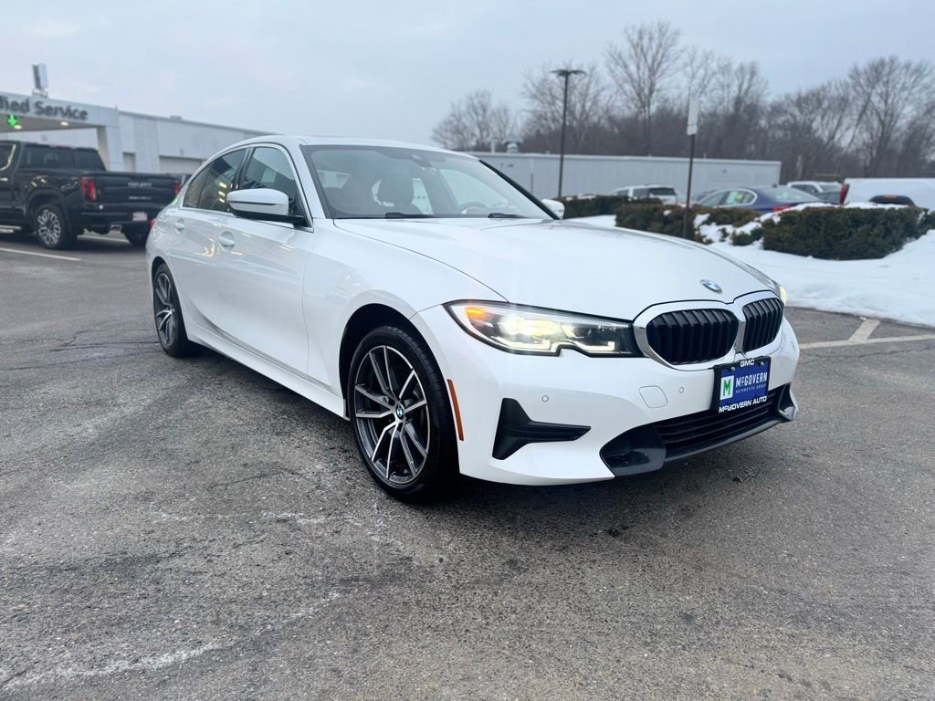Used 2022 BMW 330i xDrive Sedan w/ Premium Package image 9
