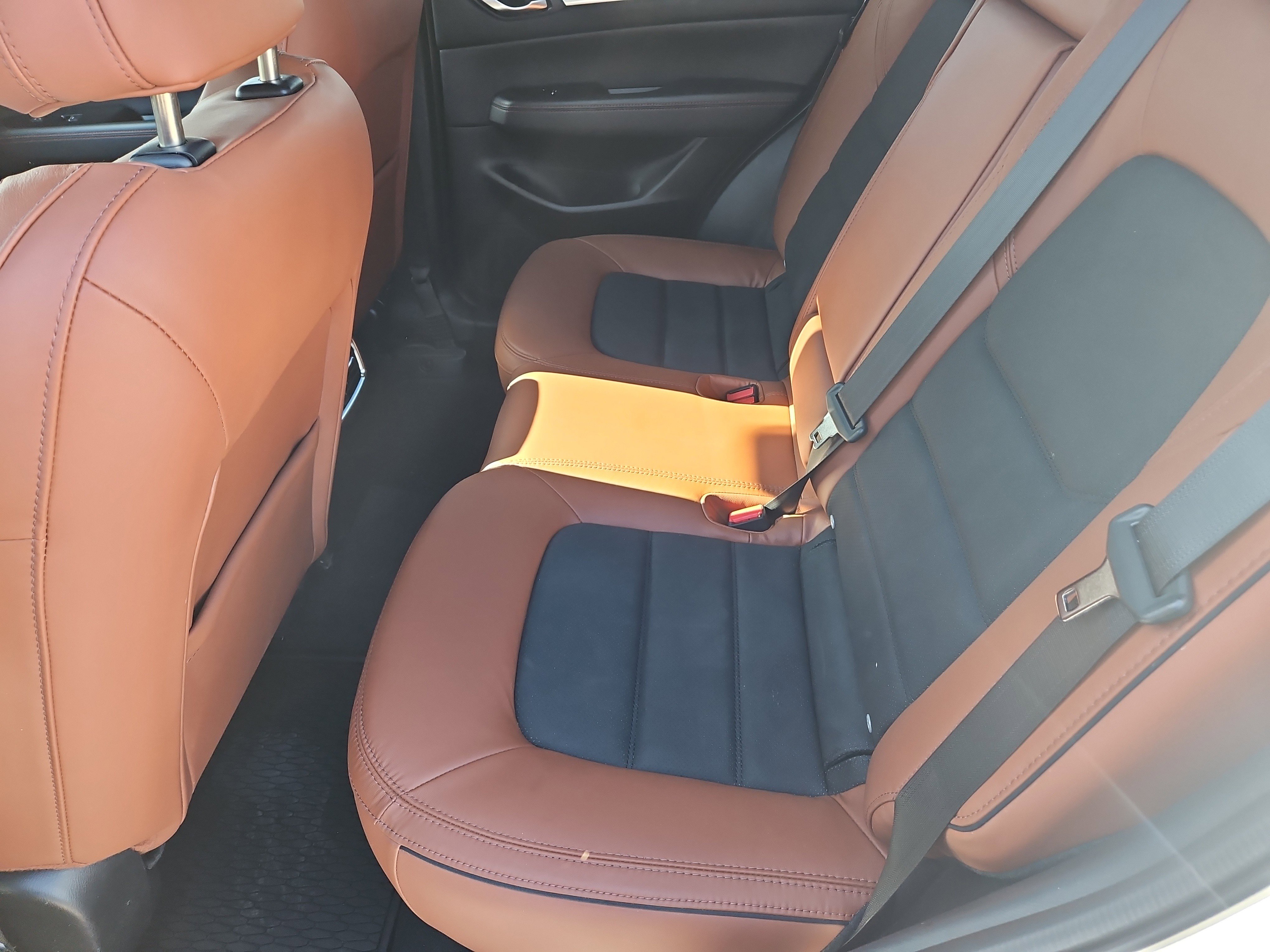 Certified 2024 MAZDA CX-5 Carbon Edition image 35