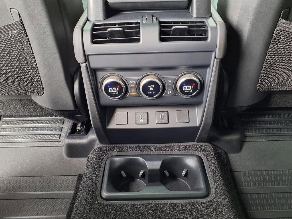 New 2026 Land Rover Defender 130 X-Dynamic SE AWD/4WD image 25