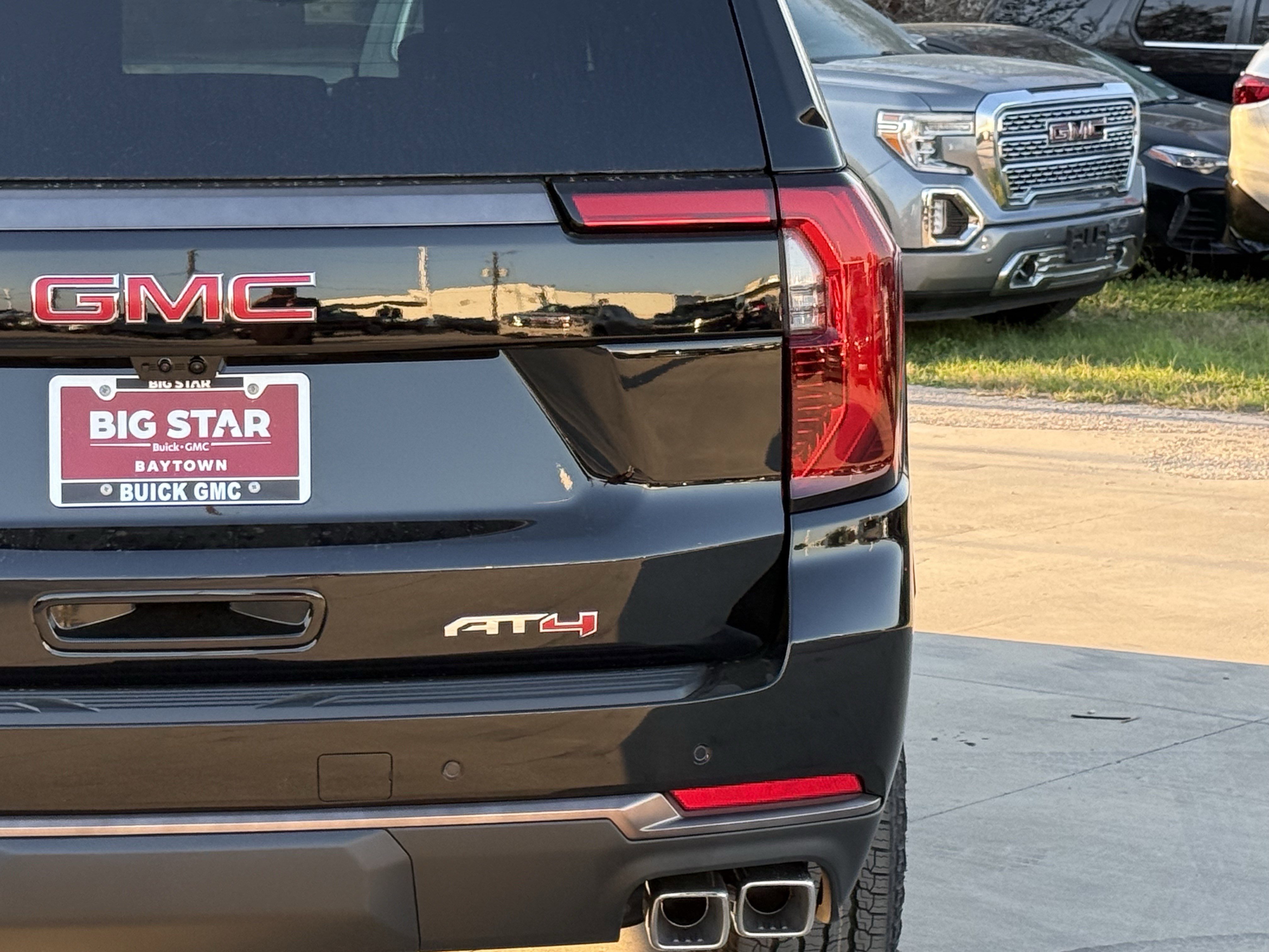 New 2026 GMC Yukon XL AT4 Ultimate w/ LPO, Floor Liner Package image 7