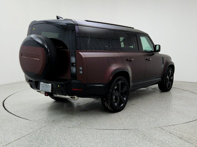 New 2026 Land Rover Defender 130 X-Dynamic SE AWD/4WD image 5
