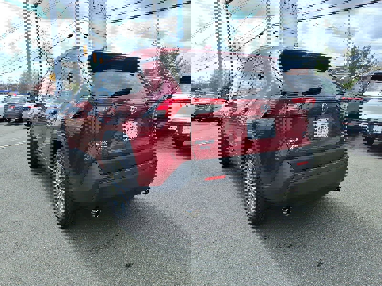 Used 2019 Toyota RAV4 XLE Premium w/ Cold Weather Package AWD/4WD image 7