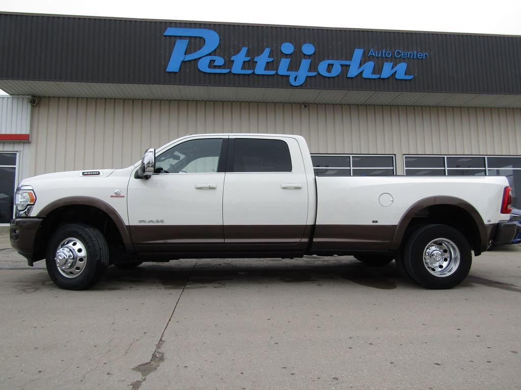 Used 2024 RAM 3500 Limited w/ Safety Group image 11
