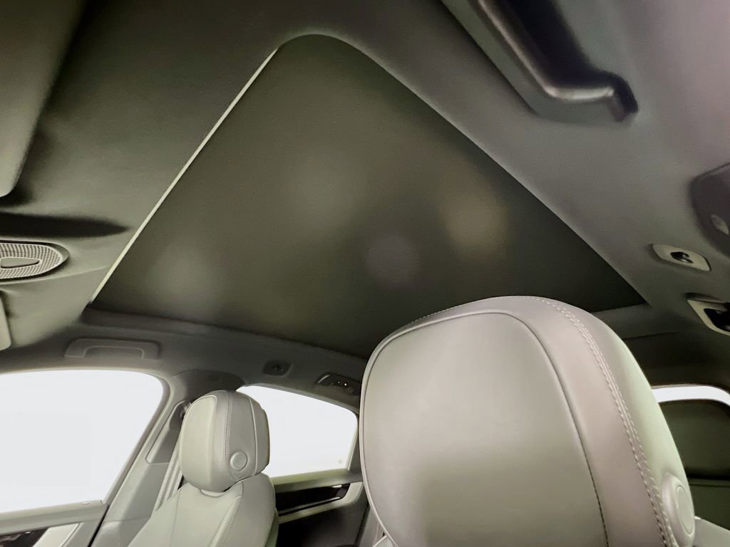 New 2026 Porsche Cayenne Coupe image 14