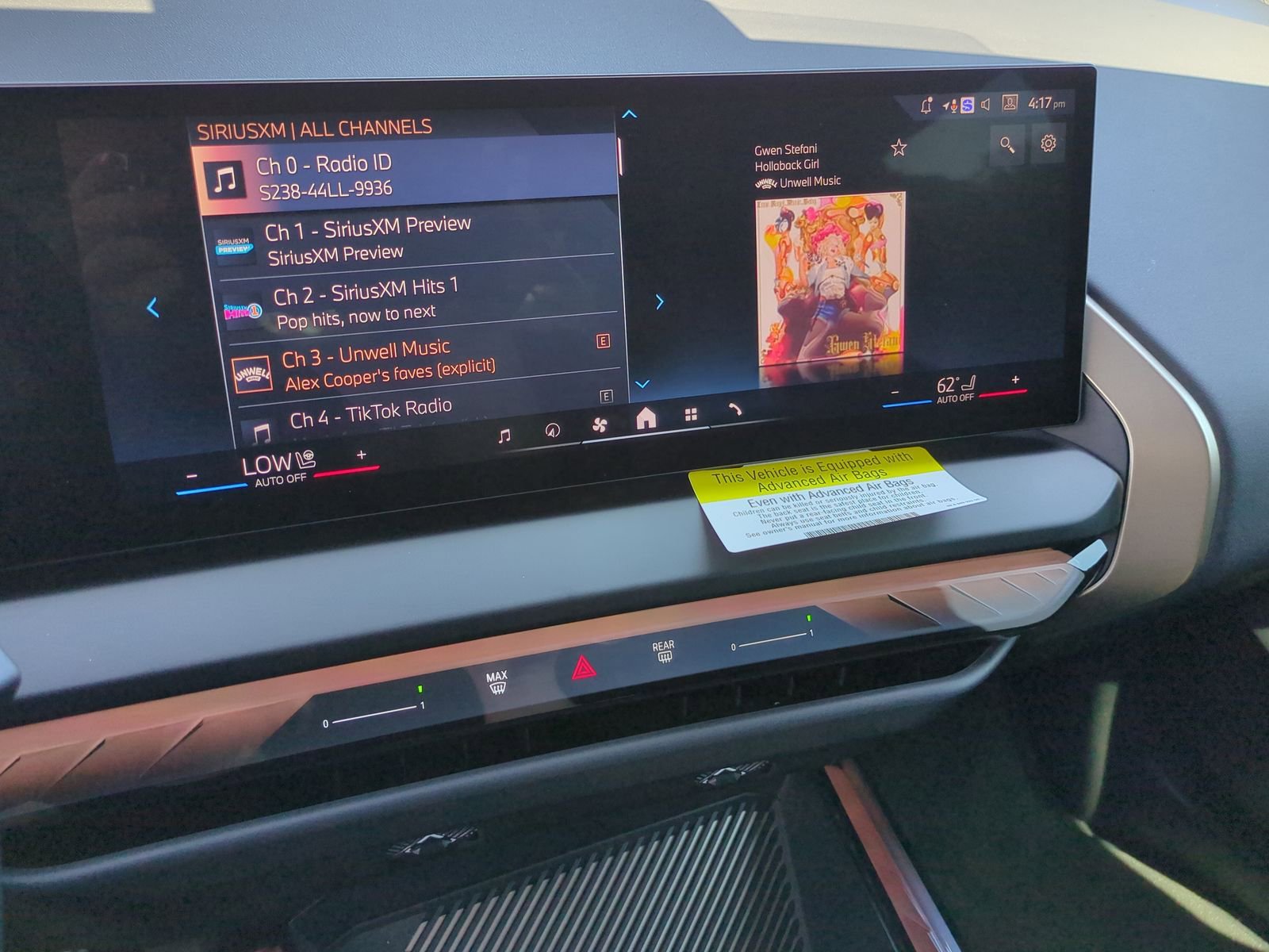 Certified 2025 BMW X3 xDrive30i w/ Premium Package image 22