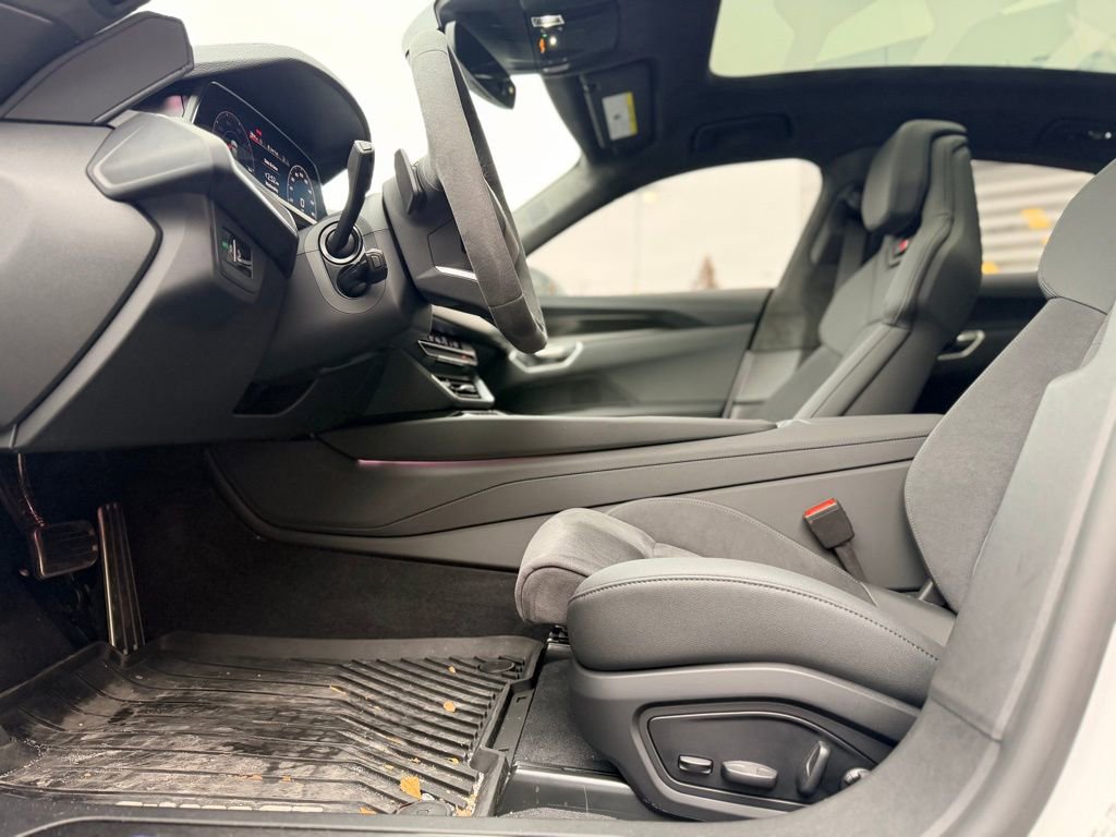 Used 2025 Audi S e-tron GT Prestige w/ Prestige Package image 10