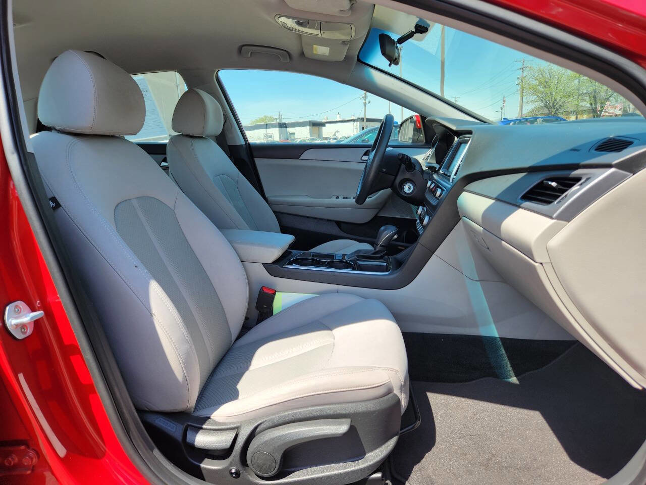 Used 2019 Hyundai Sonata SE image 14