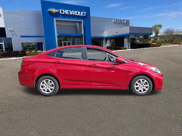 Used 2012 Hyundai Accent GLS FWD image 23