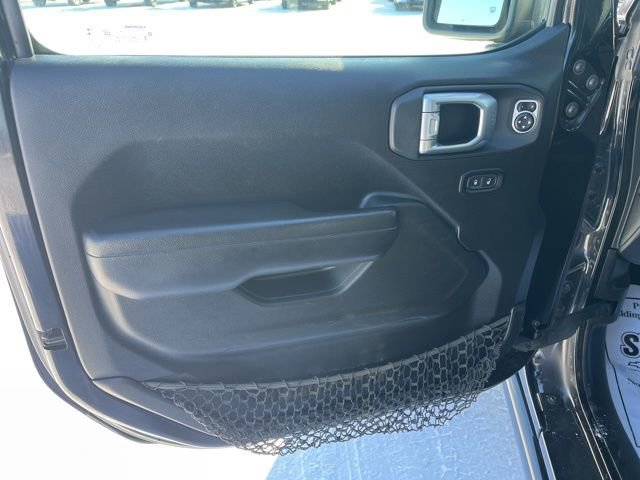 Used 2021 Jeep Gladiator Rubicon image 10