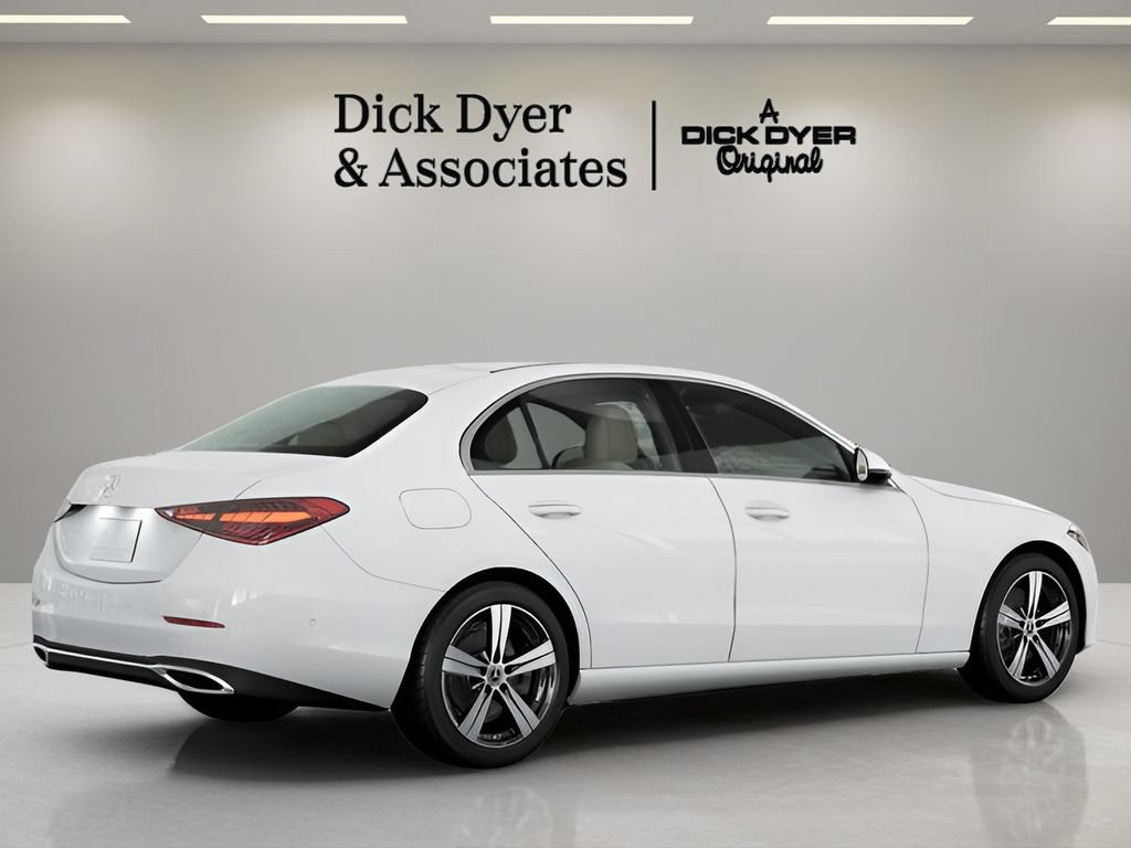 Used 2025 Mercedes-Benz C 300 Sedan image 9