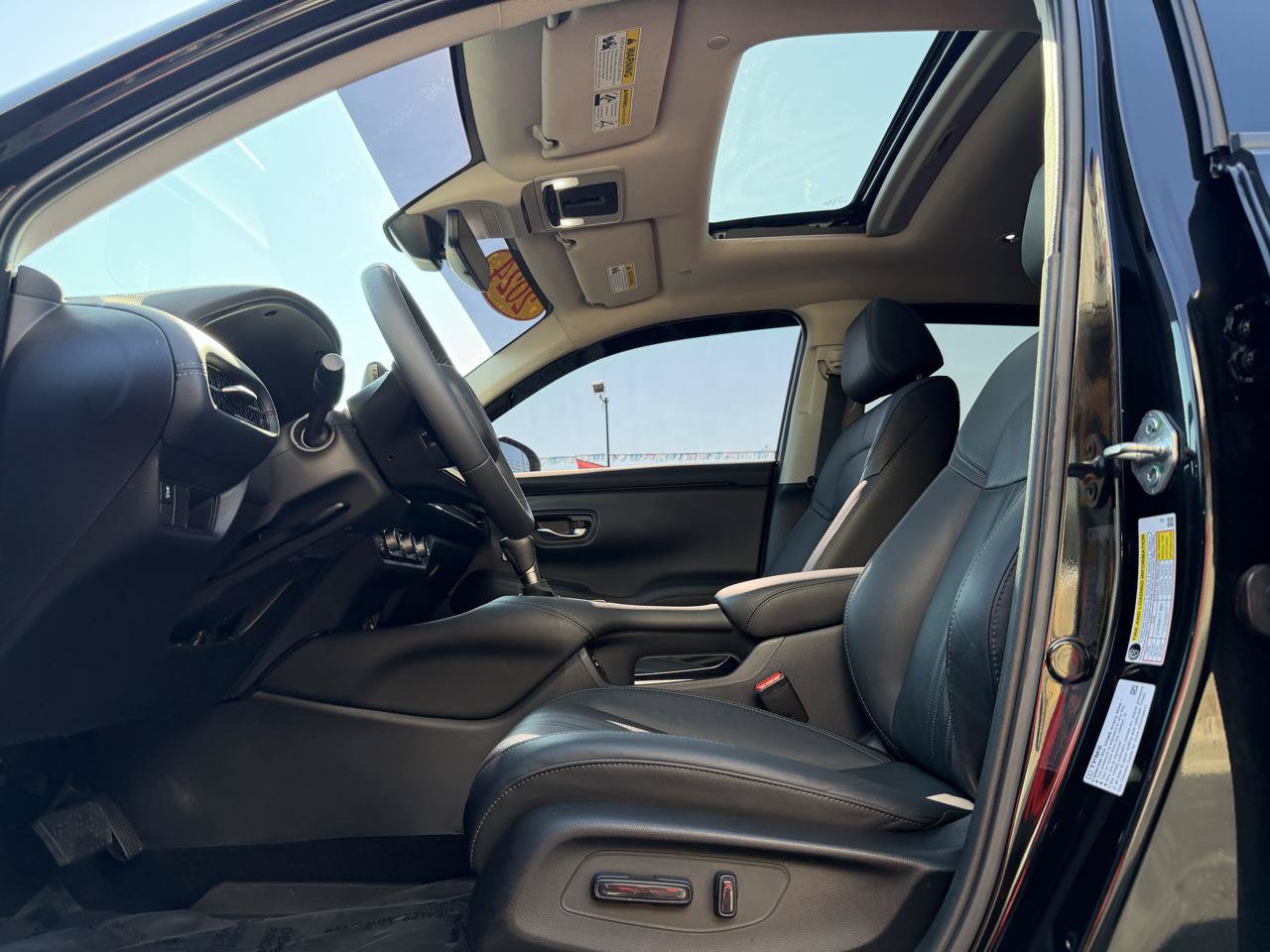 Used 2024 Honda HR-V EX-L image 14