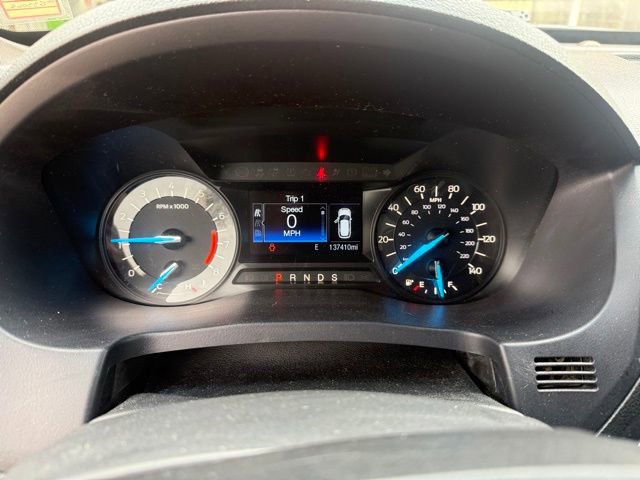 Used 2017 Ford Explorer XLT image 28