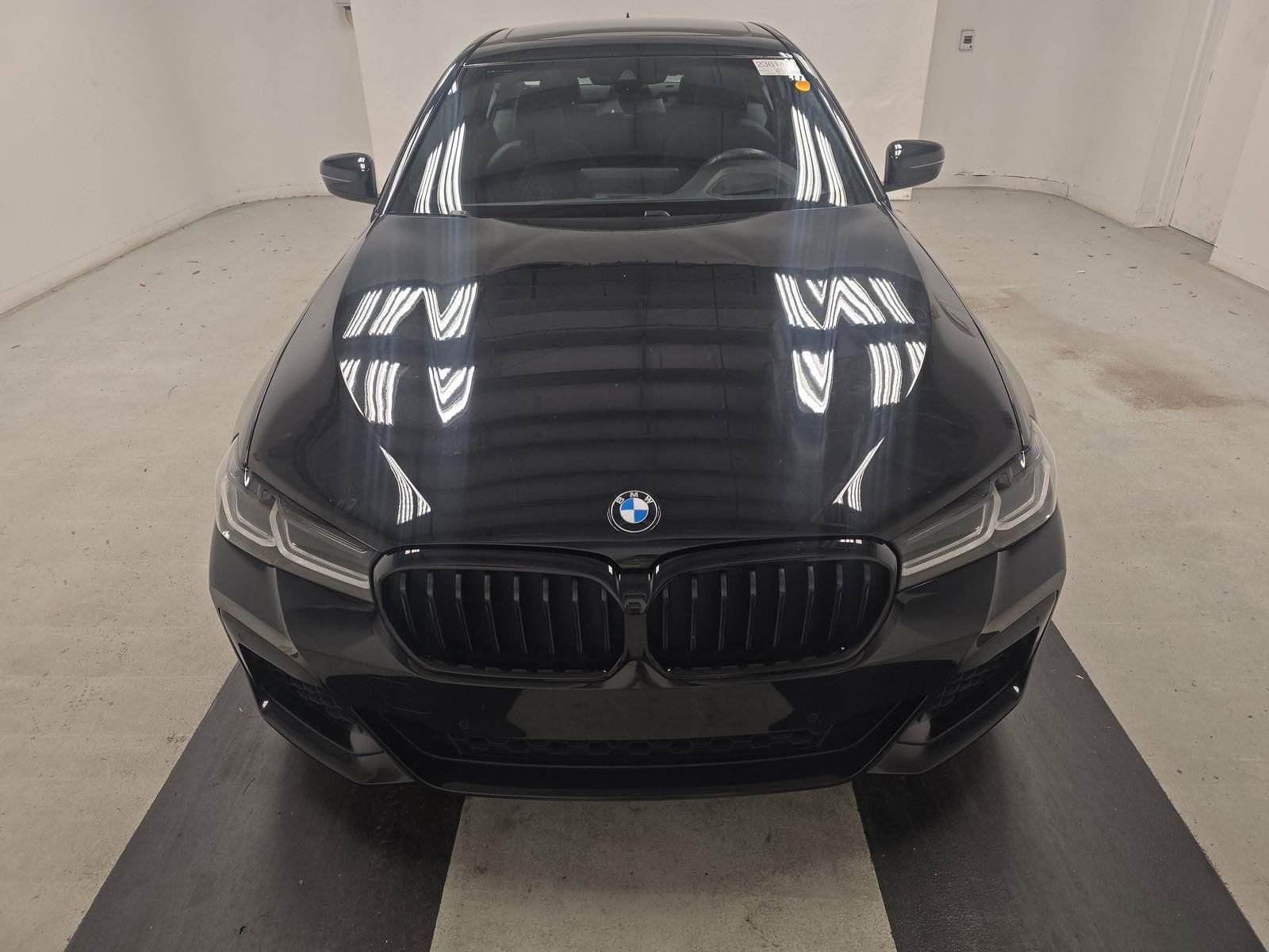 Used 2023 BMW 540i w/ Executive Package image 2